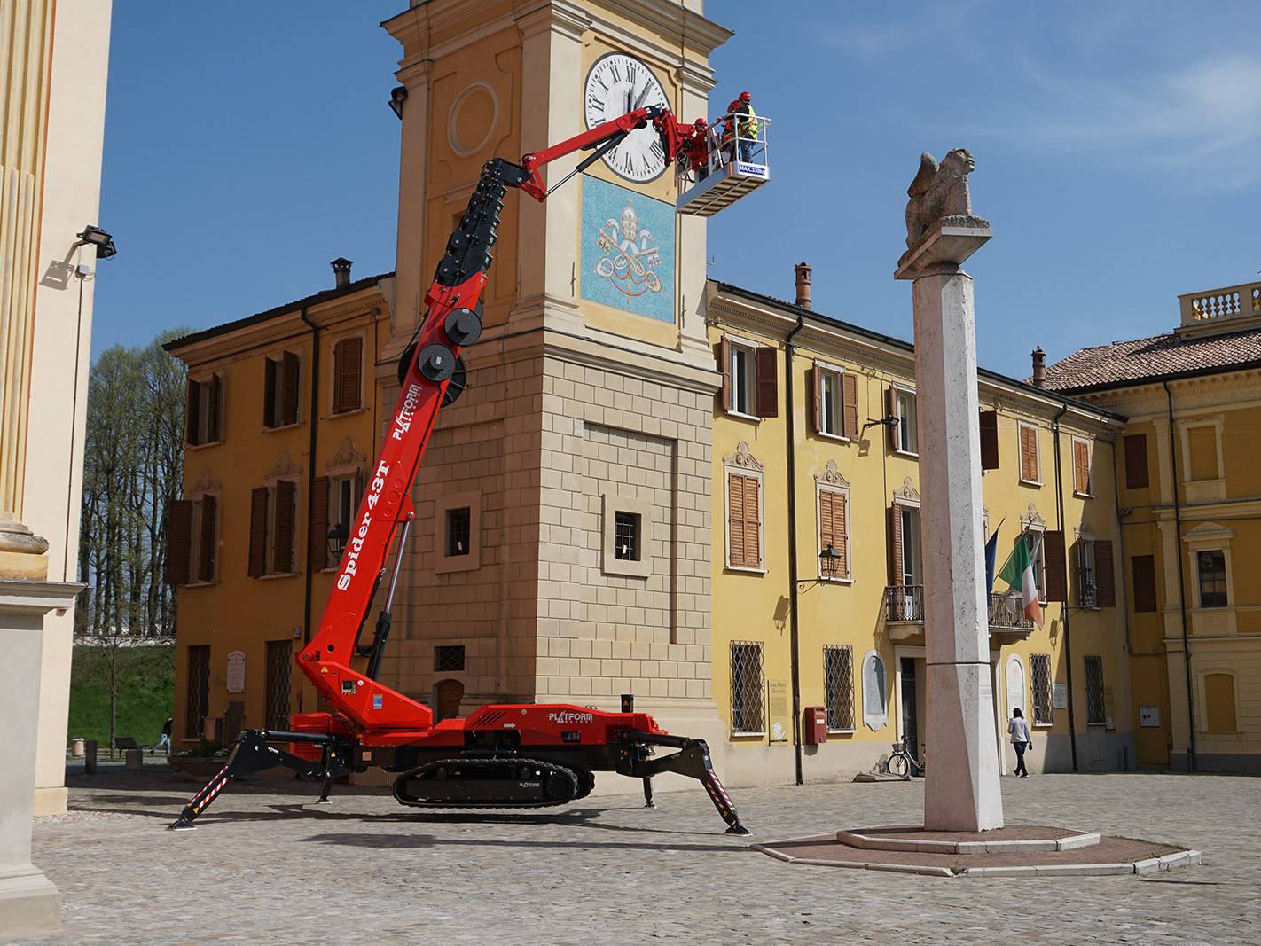 piattaforme-industriali-slide-1-uai-1422x1067